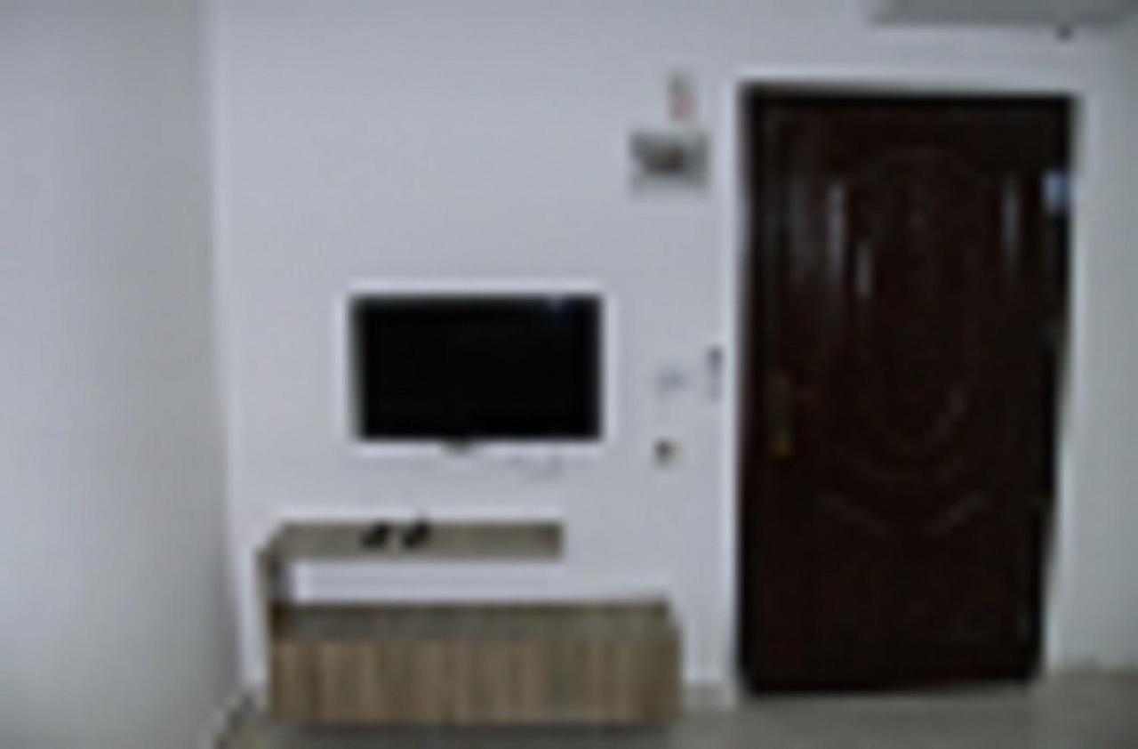 Faraseen Apartments Al Qastal Ngoại thất bức ảnh